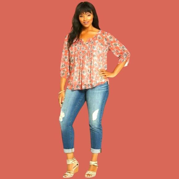  TORRID Plus Size Floral Print Ruched Chiffon Pintuck Top. - Picture 9 of 16